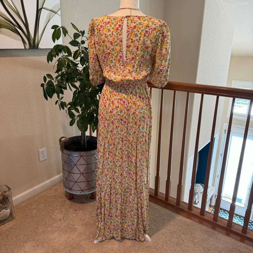 Cottage-core floral maxi dress - Picture 4 of 4
